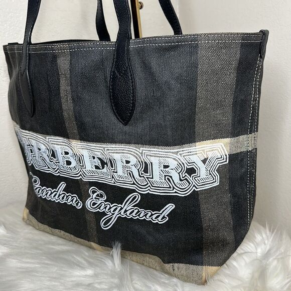 💯 Authentic Burberry Doodle Tote🍀 - Picture 3 of 16